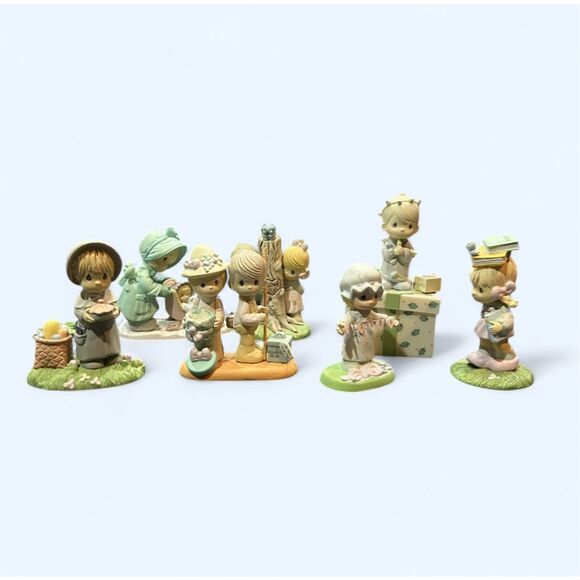 1989-1991 Precious Moments Mini Plastic Collectible Figurines Bundle of 8 - Picture 1 of 10